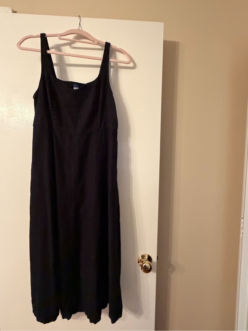 Old Navy Black Sleeveless Linen Smocked Back Midi Dress